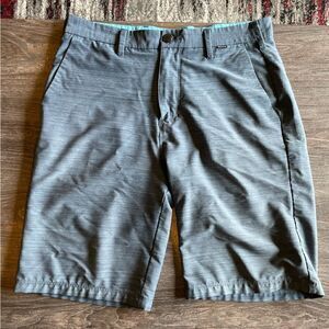 Heathered navy blue exclusive buckle Bermuda shorts